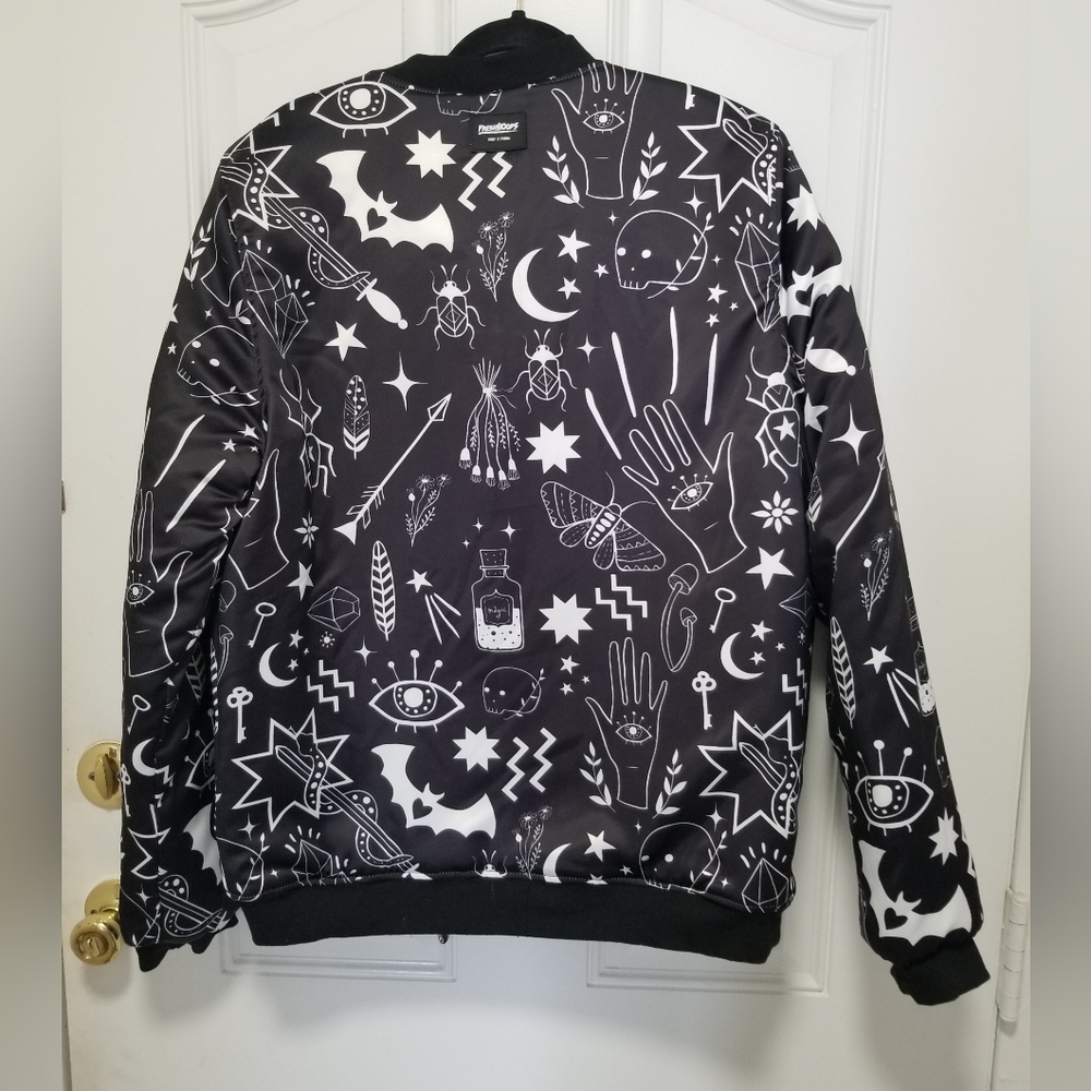 FRESH HOODS Enchanted Items Bomber Jacket Adult M - Picture 8 of 9